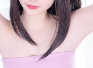神楽坂真冬在冬天也能美美哒，在线展现蟒纹旗袍的风范！原图不忍直视！