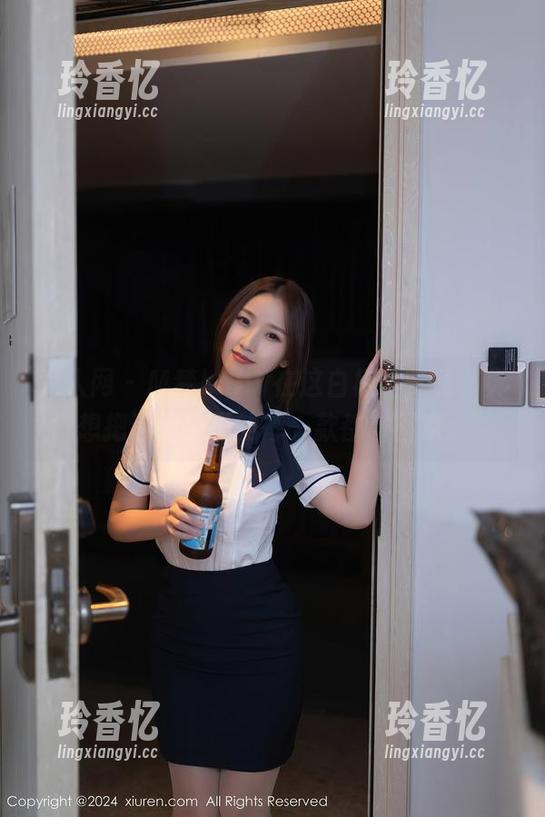 秀人网 - M梦baby在这白裙里，啊，真想把这图库里的每一款都拿回家。