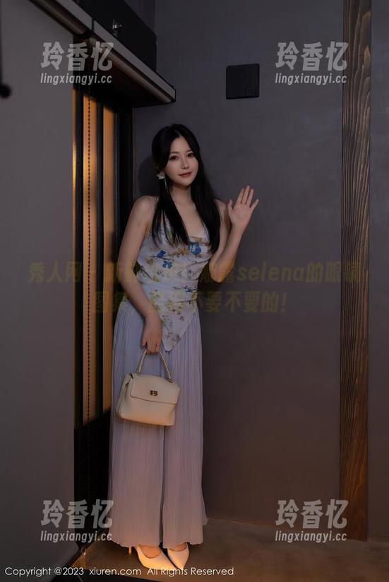 秀人网 - 新鲜出炉！娜露selena的眼镜图集，酷得不要不要的！