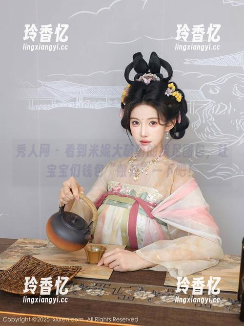 秀人网 - 看到米妮大萌萌的裸足图包，让宝宝们钱包“敞开”一下吧！