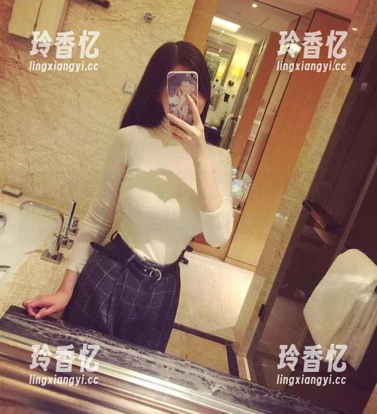 微密圈 - 又一波童小芯的美图更新，剧情发展真是让人捧腹不已。