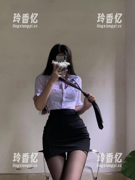 微密圈 - 粉色的猪陈佩奇全套写真：臭脚的逆袭之旅！
