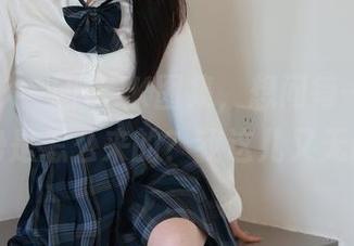 绮梦摄影 – 团子JK图集，想问每一张挑衅的姿势是怎么来的？我这儿又无语了。