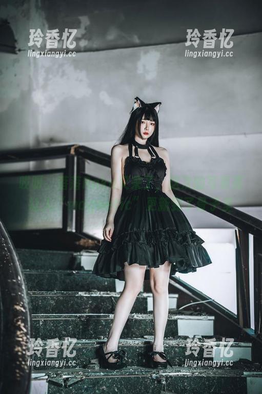 哎呀，落落Raku又来了，这次的写真真让人“magnetic”更新到了骨子里