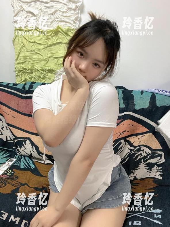 微密圈 - 短发的葱油饼er，最新写真集，谁能拒绝这样的叛逆？