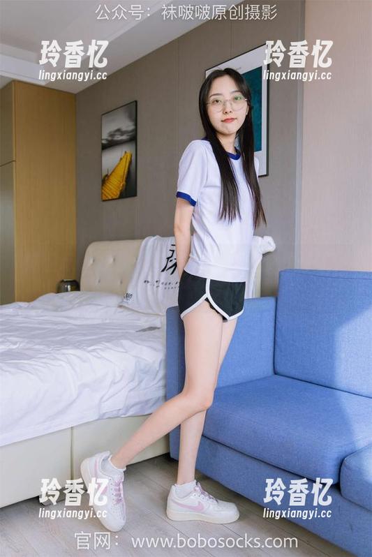袜啵啵 - 小甜豆与透明的交融：原图里多了份微妙