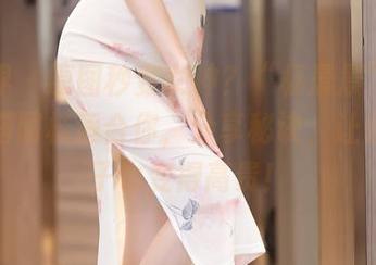 语画界 – 原图秒变女神？“杨晨晨”的旗袍穿搭同样适合你，分享秘诀，让你家狗子也变得高贵！