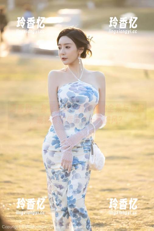 语画界 - 裸足在前：程程程的全集与原图，或许耳边传来了一点微风？