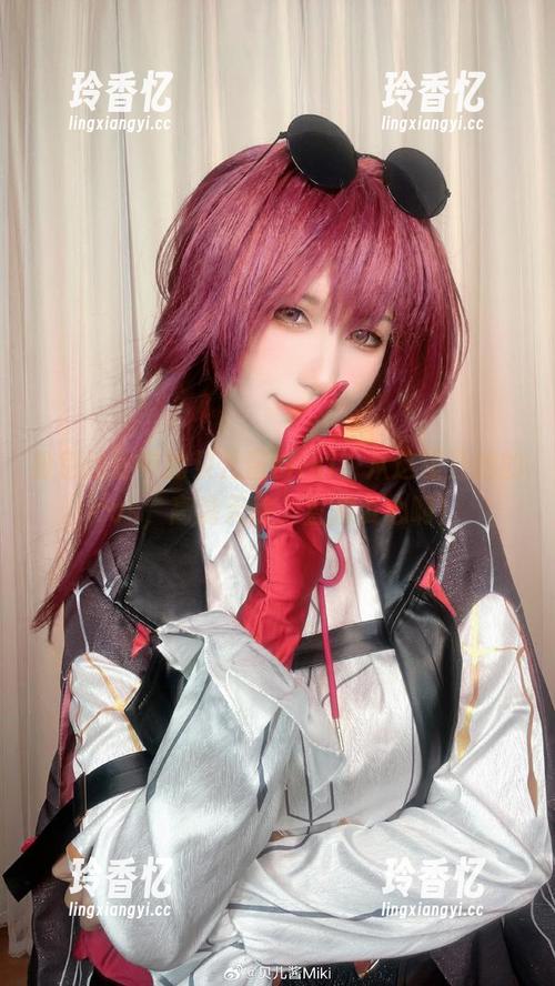粉色迷雾中的贝儿酱Miki，从这里开始的cos，高清无敌，直接戳心啊！