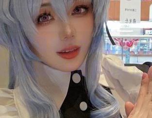 阿九从不咕咕说她的女孩们都是自己，也许这就是她的cos合集的真正意义？