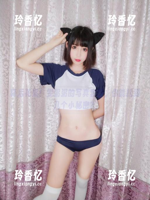 幕后花絮！雯粥粥的写真套图，你能找到几个小秘密？