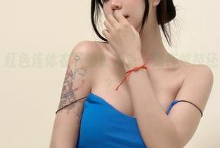 微密圈 – 红色连体衣下的鱼神鱼，是在炫技还是在撩拨？
